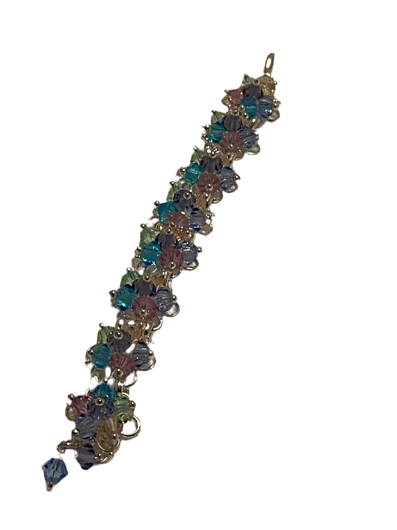 Elegant Floral Bracelet (Multicolor)