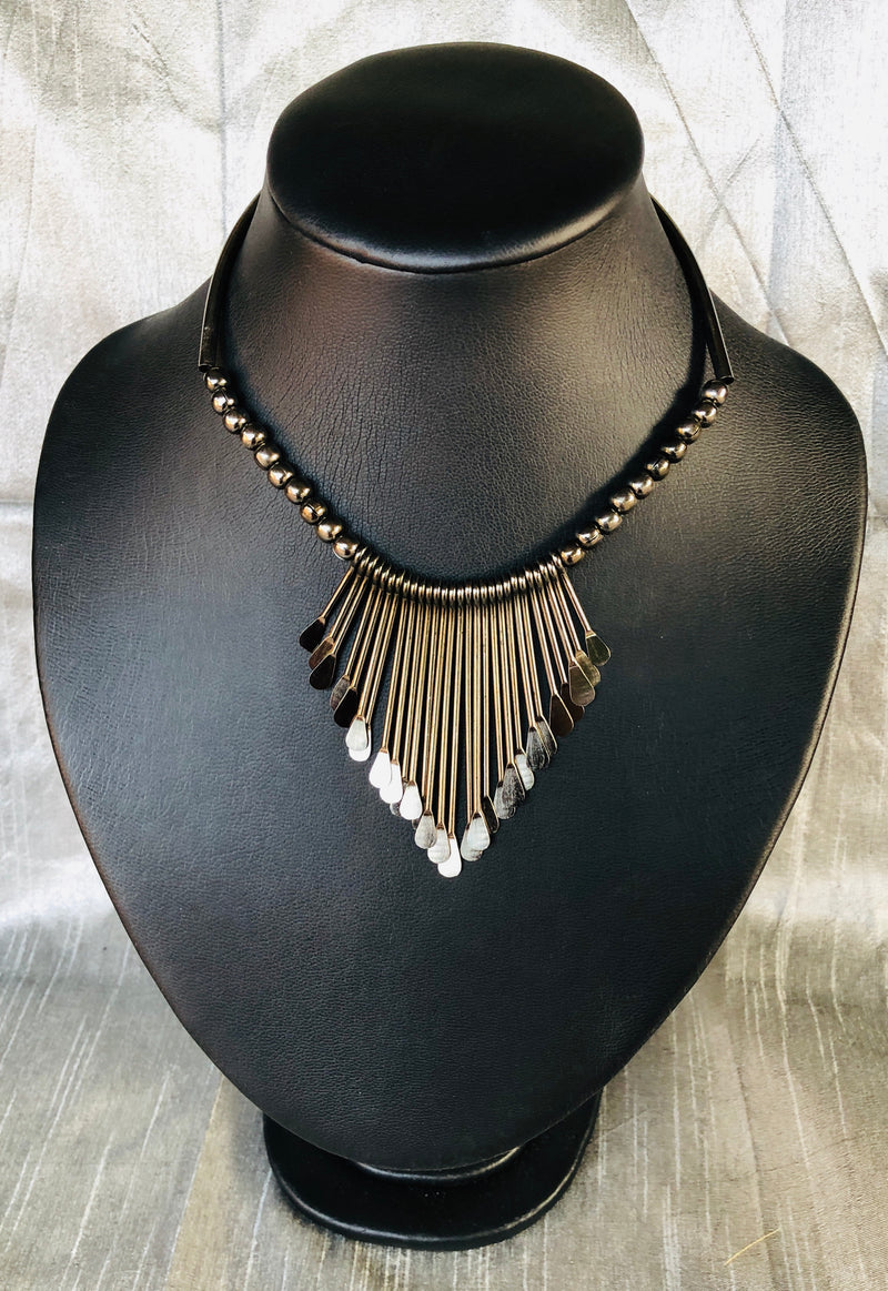 Black Gold Metallic Necklace (YN030)